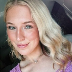 Meet your Posher, Alison